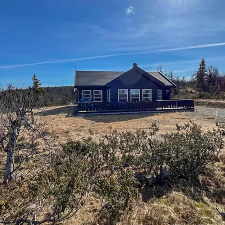 Cozy In Ulnes With Sauna